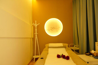 杭州临安日式指压的寂静美学：在按压中听见雪落的声音